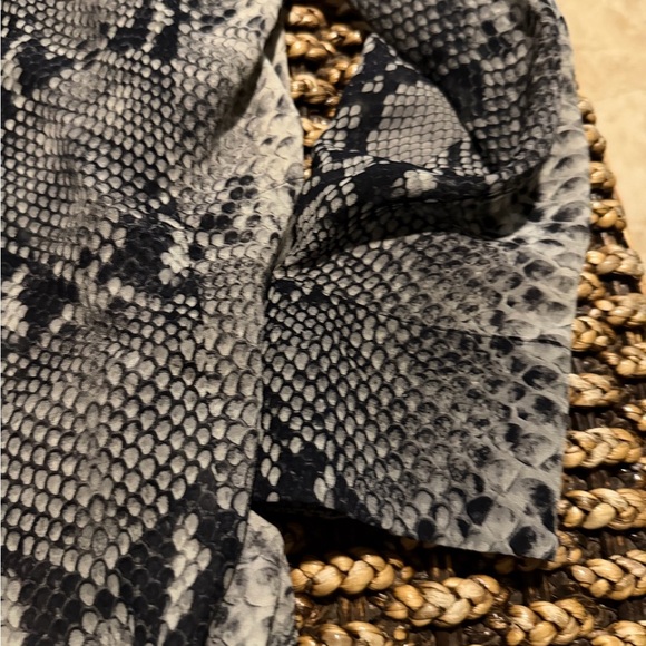 Akris Python-Print Silk Funnel-Neck Tunic (108) - Picture 6 of 10